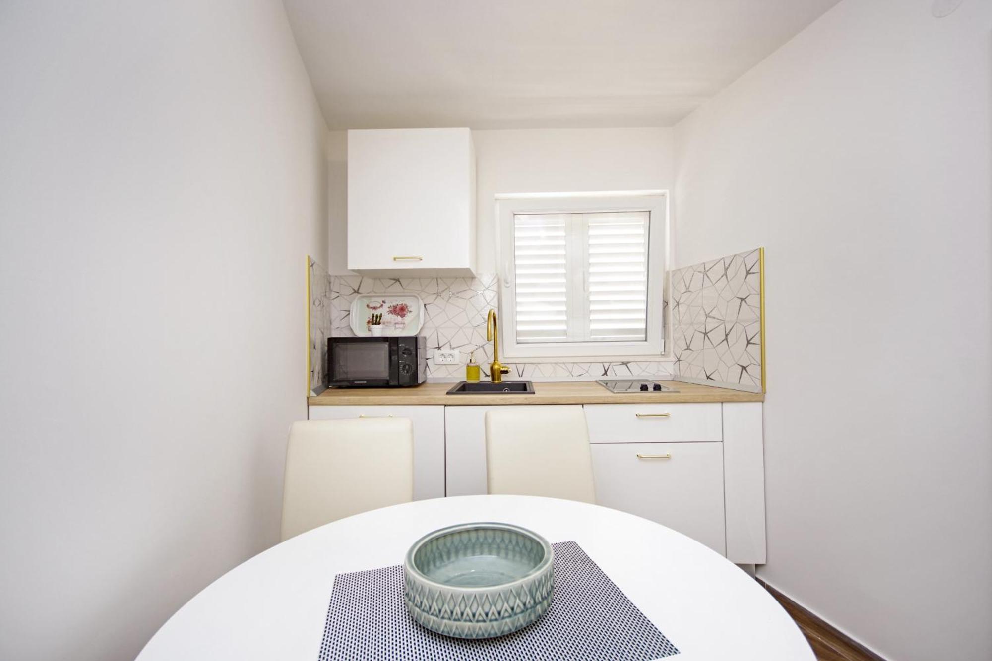 Apartments By The Sea Baska Voda, Makarska - 17570 部屋 写真